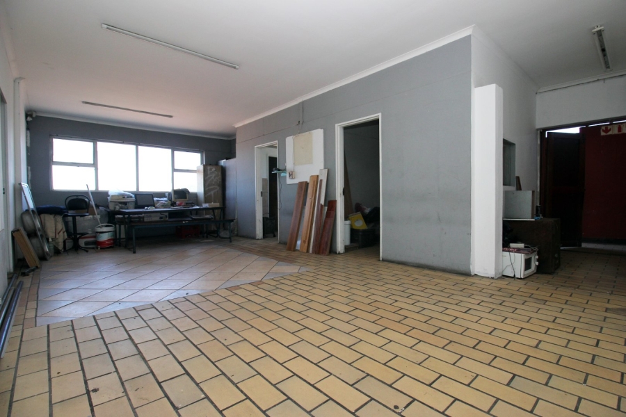 Commercial Property for Sale in Tuscany Glen Western Cape